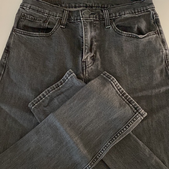 Black Levi’s - Picture 5 of 6